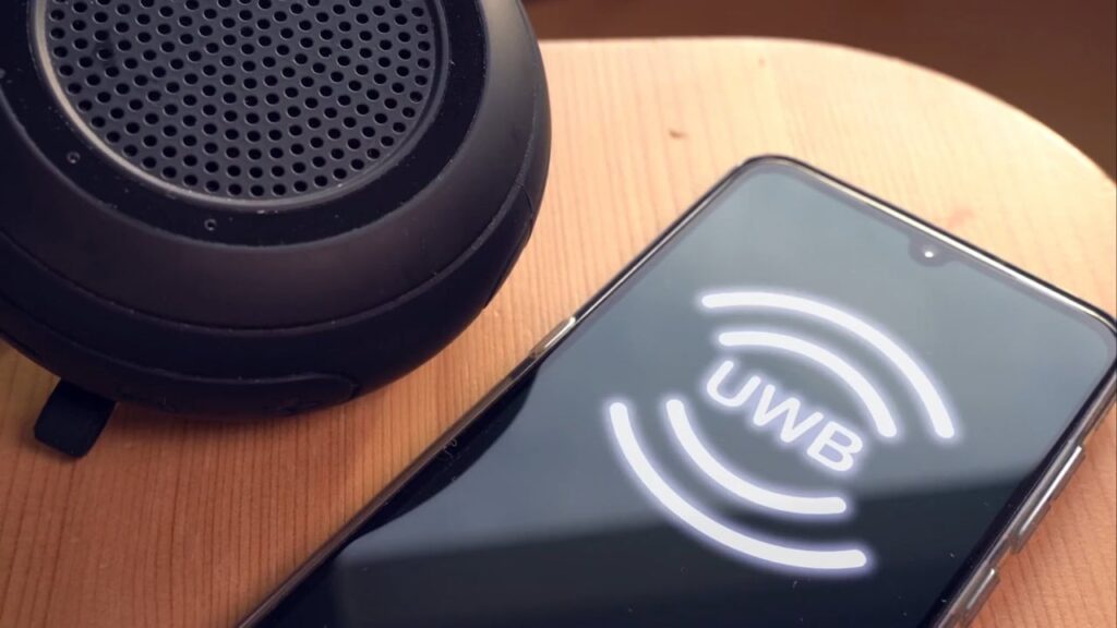 UWB logo no telefone